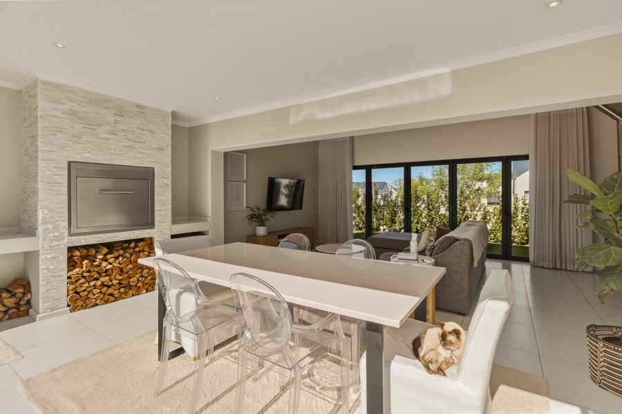 3 Bedroom Property for Sale in Aan de Wijnlanden Western Cape